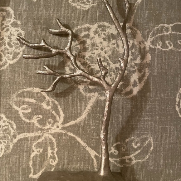 Jewelry holder - Picture 2 of 2